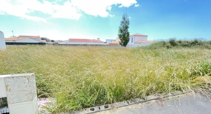 image de Terrain à bâtir de 529 m² à SAINT-GILLES-CROIX-DE-VIE (85)